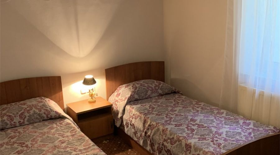 Коттедж 4-комн, 5-мест.