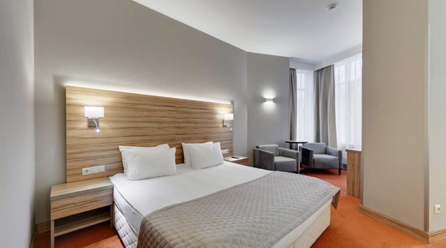 Джуниор сюит 2-местный на сторону парка