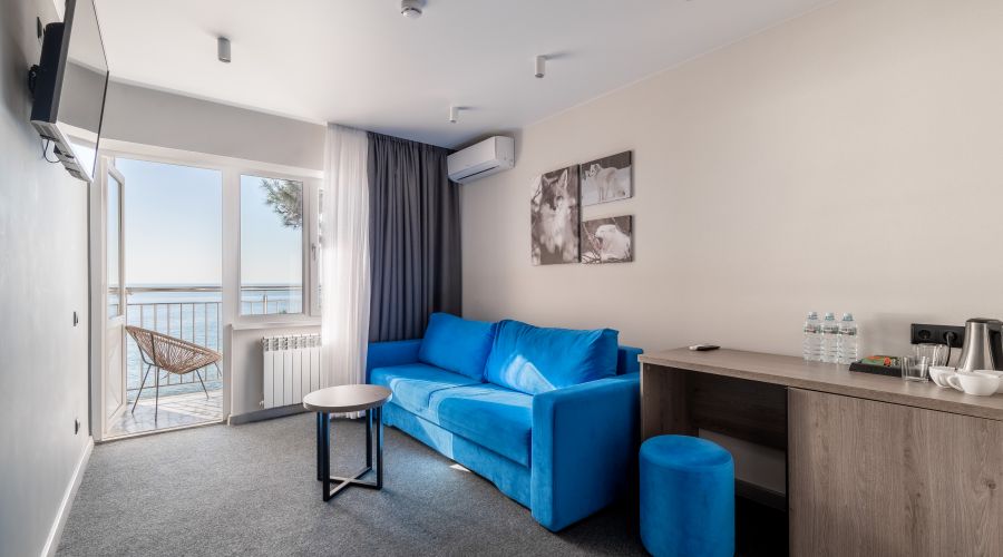 Люкс 3х-местный, 2х-комнатный