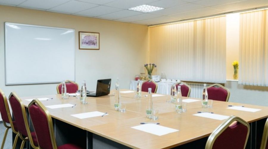 Малый конференц-зал