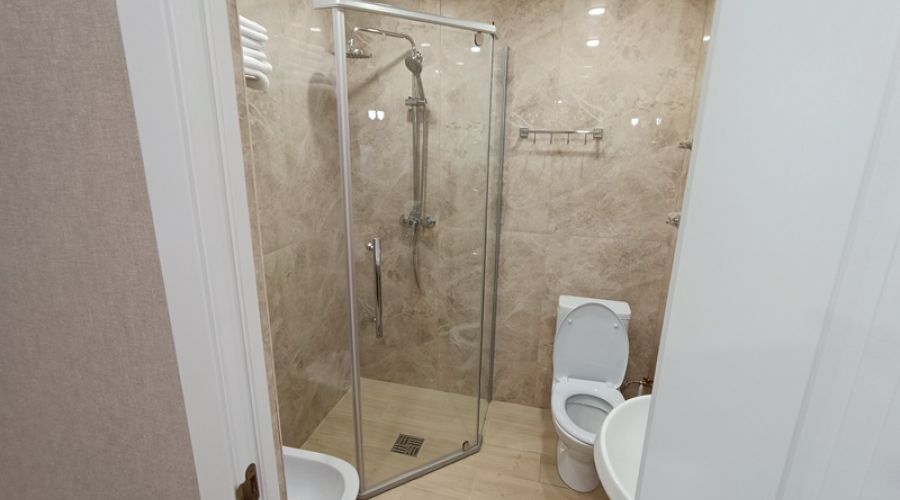 Люкс 2-местный 2-комнатный корпус 8 семейный (6,7 этаж)