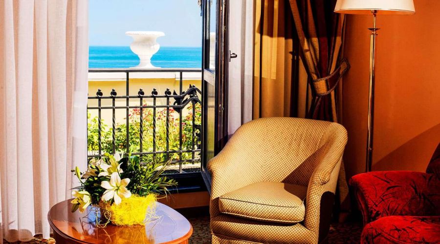 Люкс  2-местный с видом  на море