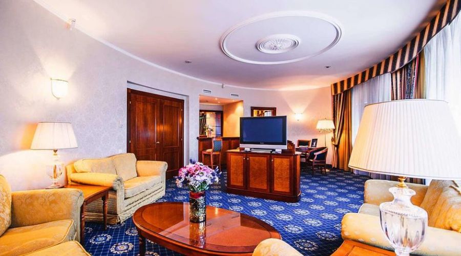 Апартаменты Екатерина II 3-комннатный, 4-местный