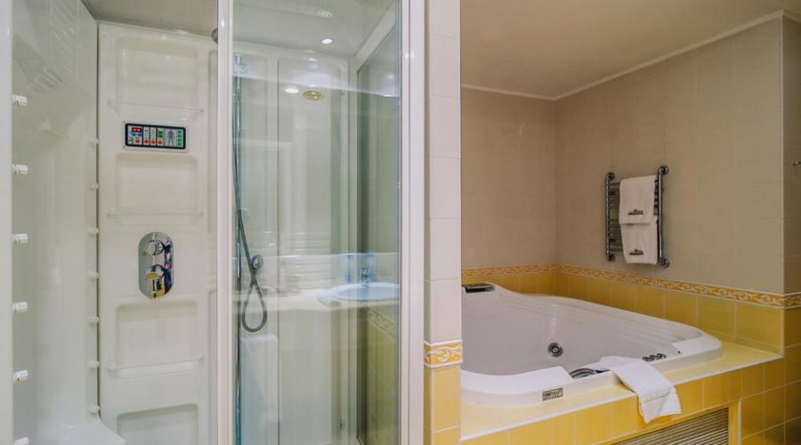 Апартаменты Екатерина II 3-комннатный, 4-местный