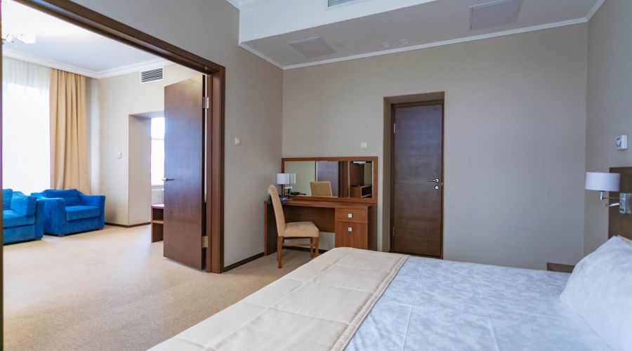 Люкс 2-местный 2-комнатный Салют