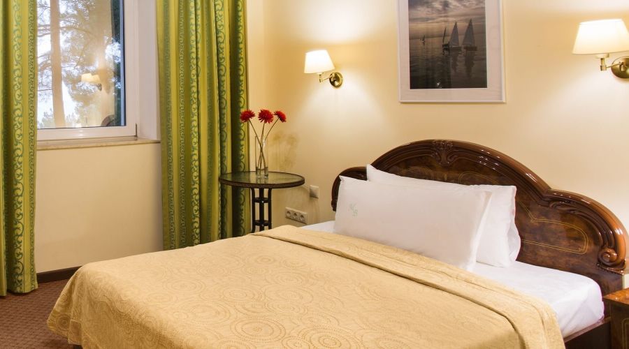 Стандартный 1-комнатный 1-местный "Салют" (без балкона)