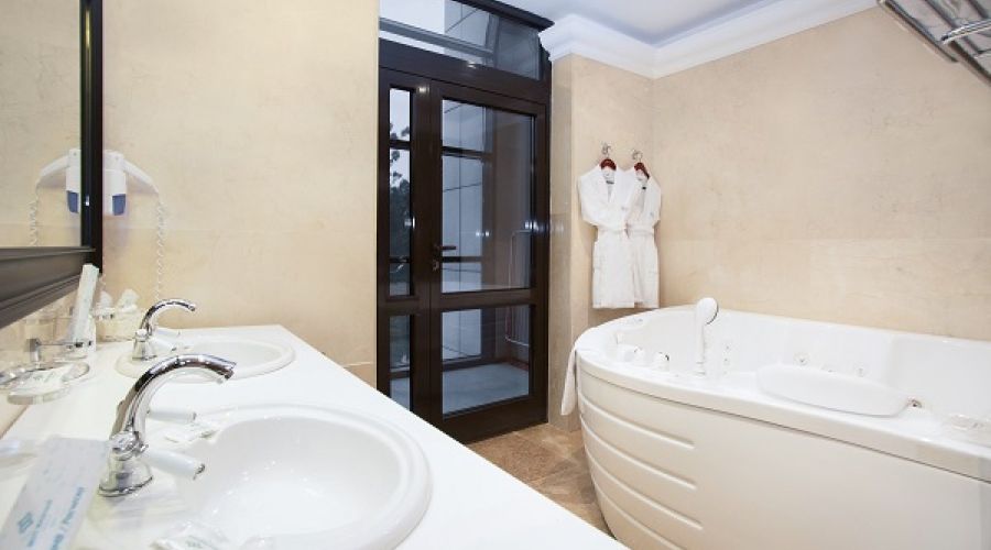 Люкс 2-местный 3-комнатный Олимп №901,902