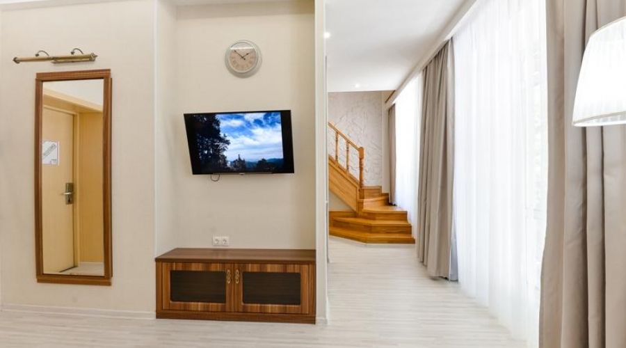 Сюит трёхкомнатный двухэтажный