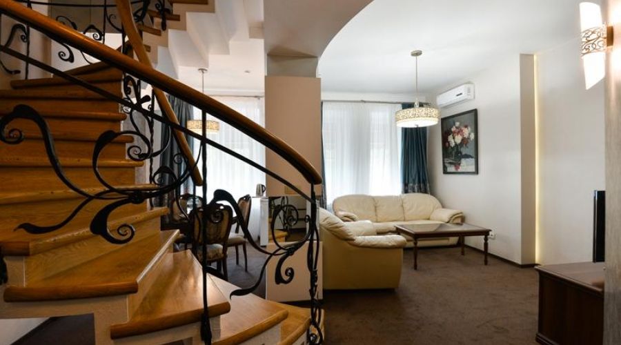 Сюит четырёхкомнатный двухэтажный