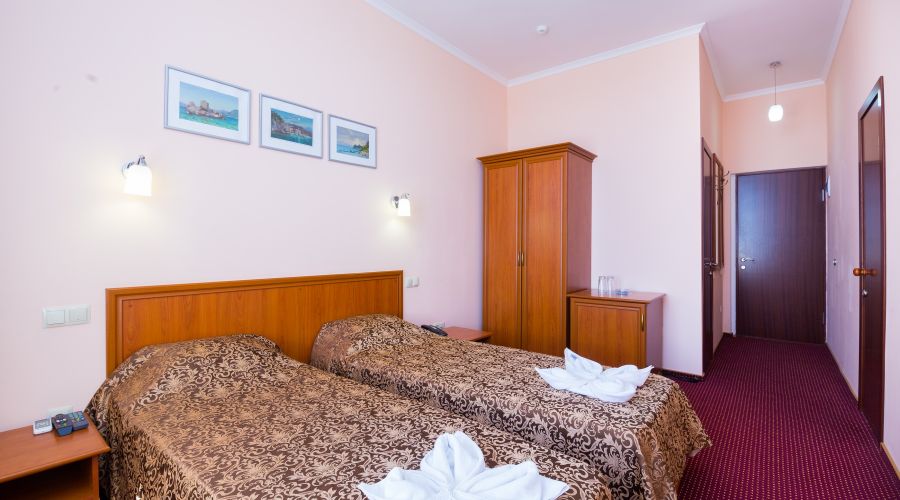 Люкс 4-местный 2-комнатный