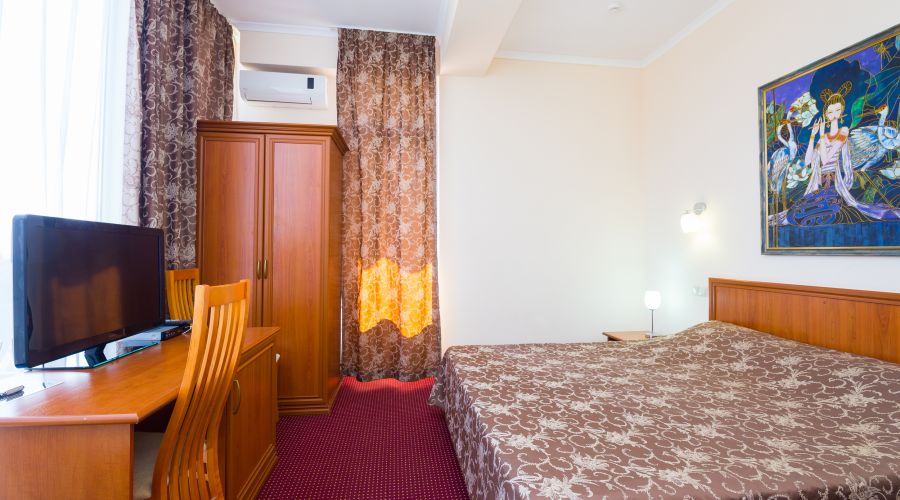 Люкс 4-местный 2-комнатный