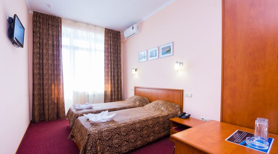 Люкс 4-местный 2-комнатный