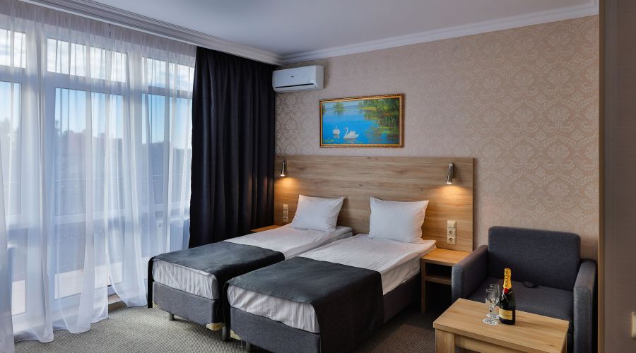 Улучшенный с большим балконом