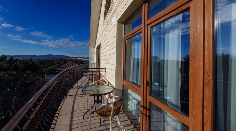 Улучшенный с большим балконом