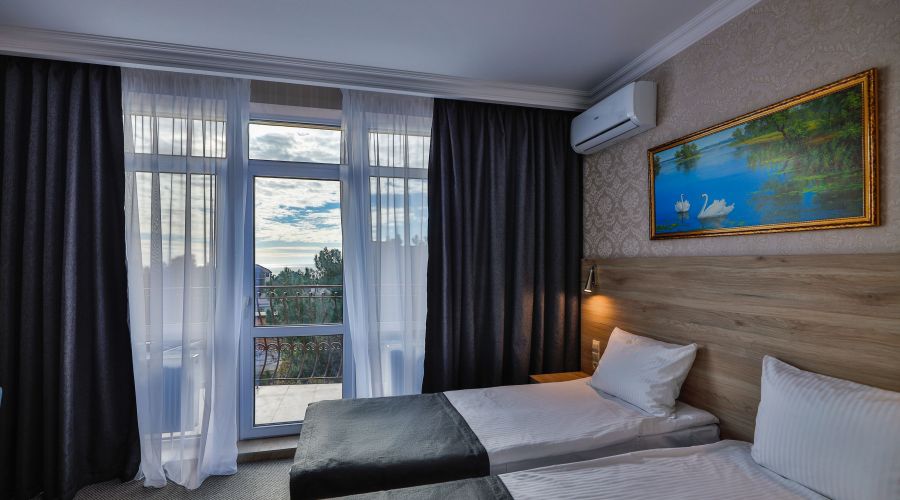 Улучшенный с большим балконом