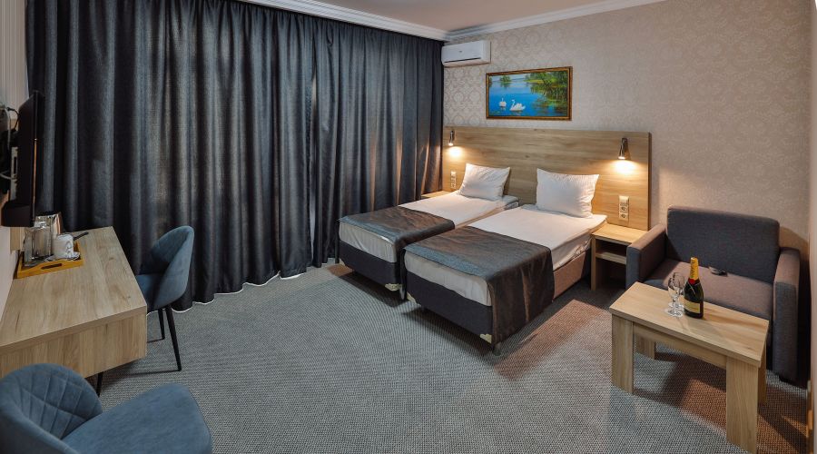 Улучшенный с большим балконом