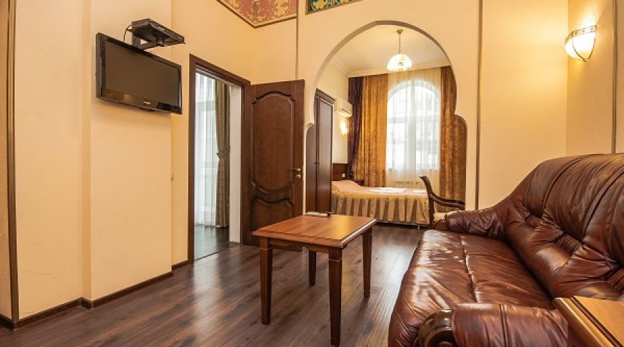 Люкс 3-местный Восточный с кухней