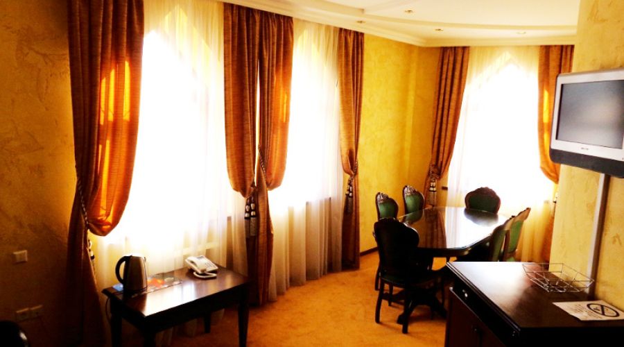 Люкс 2-местный 3-комнатный