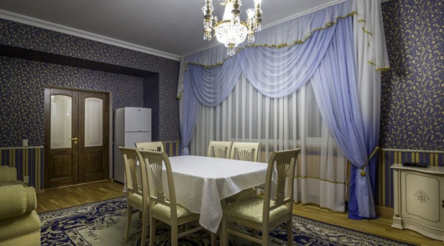 Сюит 2-местный 3-комнатный к.2