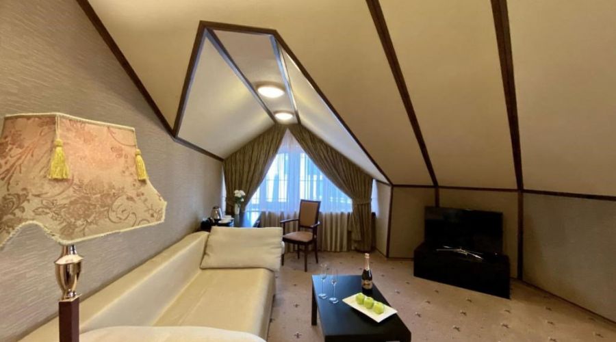 Полулюкс 3-местный без балкона