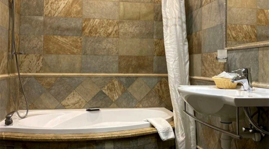 Люкс 2 комнатный 5-местный