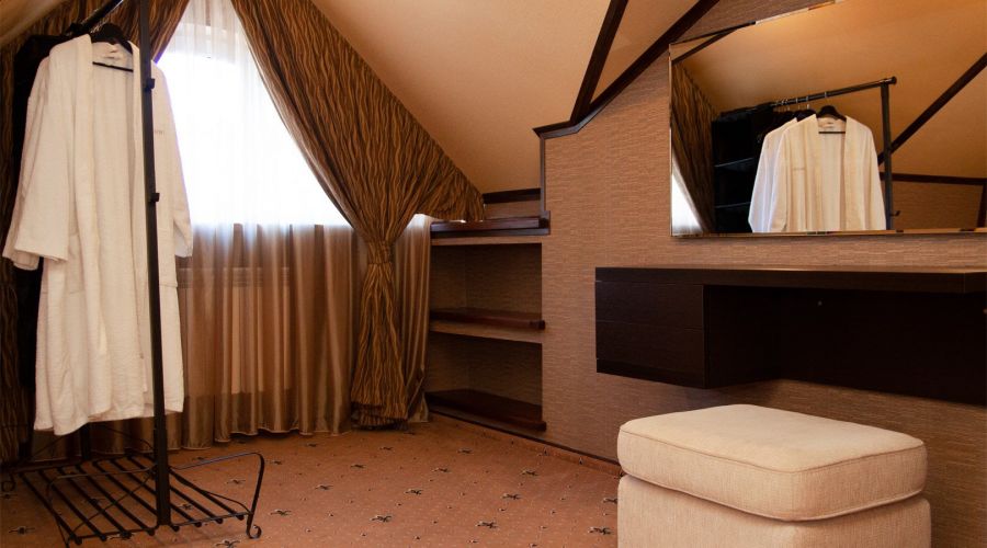 Полулюкс 3-местный без балкона