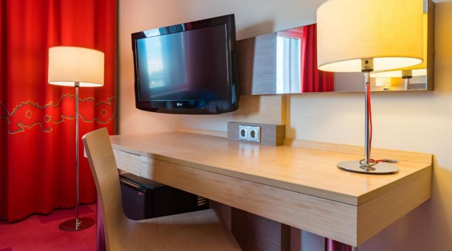 Стандартный 2-местный вид на площадь