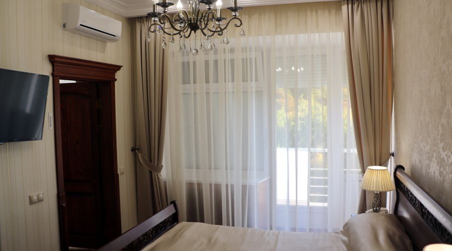 Люкс 2-местный 2-комнатный в центральном корпусе