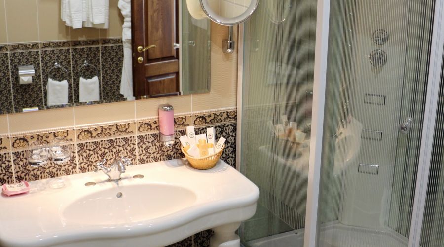 Люкс 2-местный 2-комнатный в центральном корпусе