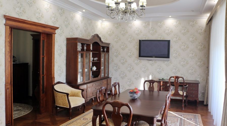 Люкс 2-местный 2-комнатный в центральном корпусе