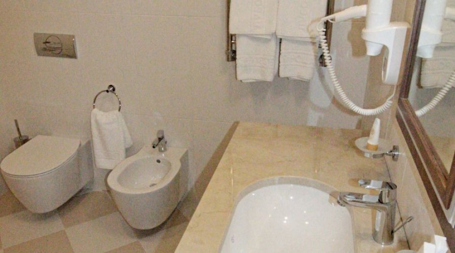 Улучшенный 1-местный улучшенный в корпусе "люкс"