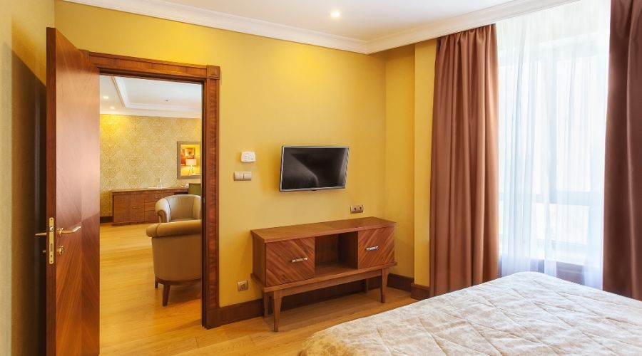 Люкс Стандарт 2-местный 2-комнатный в корпусе "люкс"