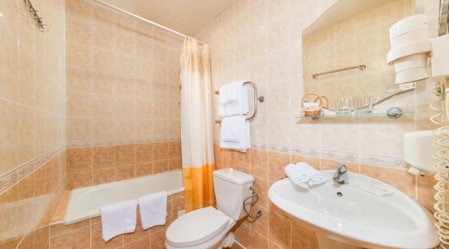 Стандартный 2-местный (15 кв.м)