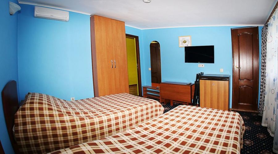 Стандарт с балконом 2-местный с двумя раздельными кроватями