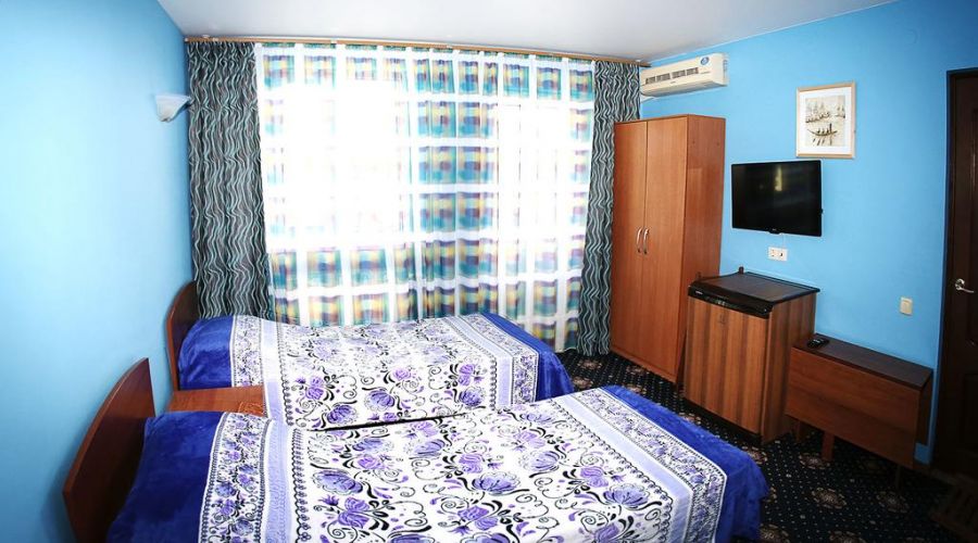 Стандарт с балконом 2-местный с двумя раздельными кроватями