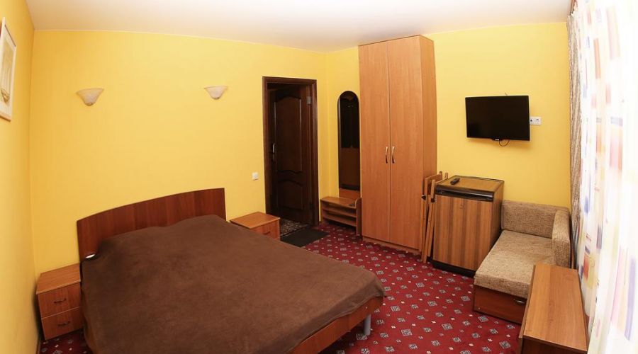 Стандарт с балконом 2-местный с доп.местом