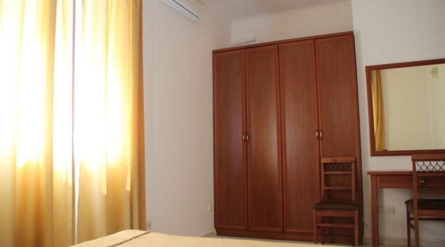 Люкс 4-местный 2-комнатный