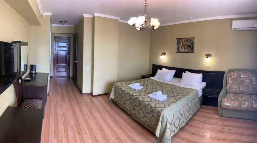 Номер 2-местный  с балкном и видом на море