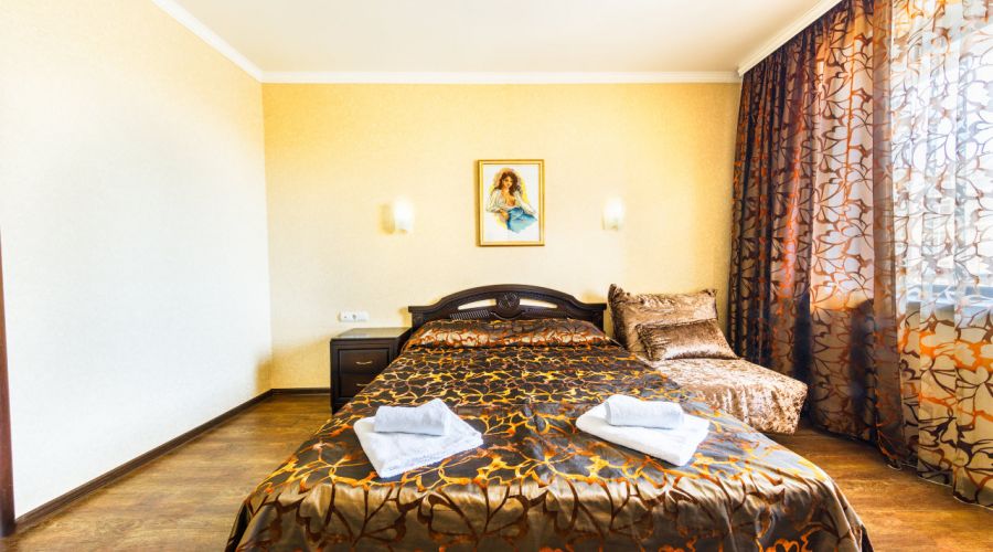 Люкс 4-местный 2-комнатный