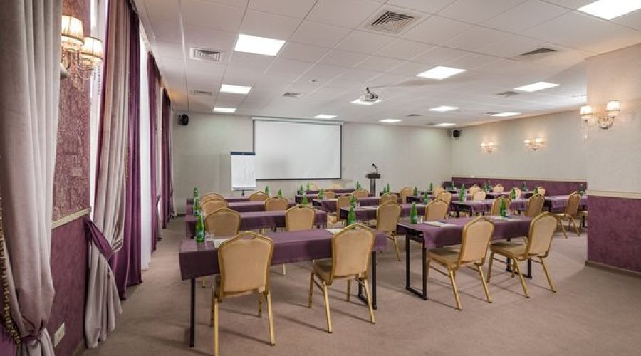 Конференц-зал