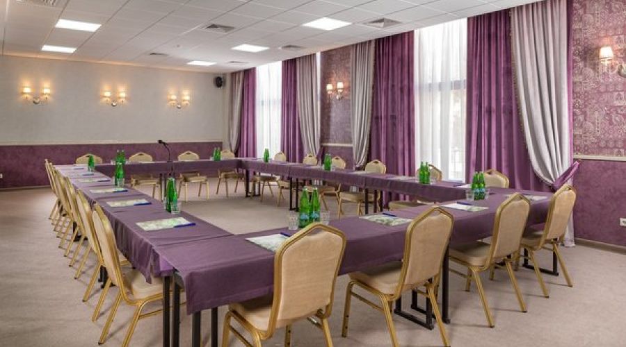 Конференц-зал