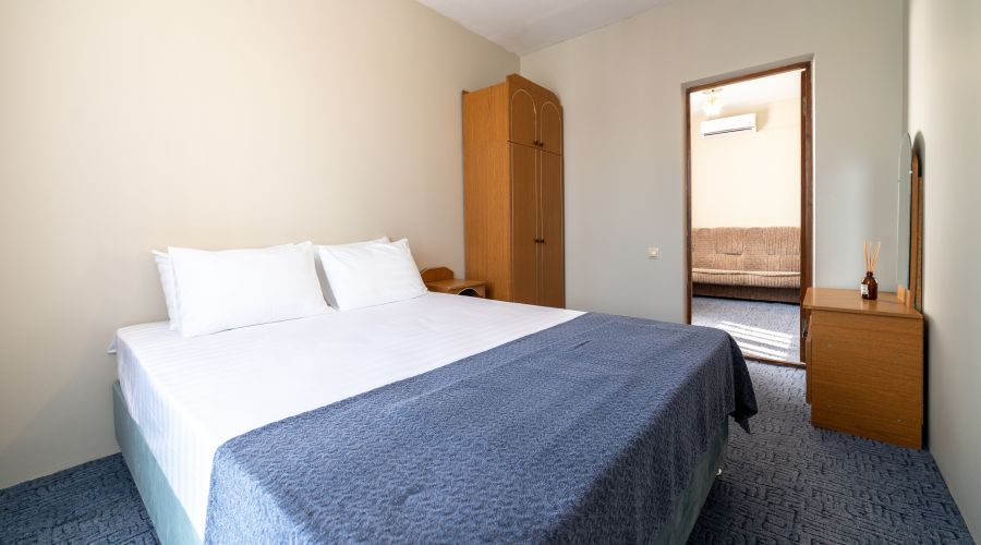 Семейный Семейный стандарт 2 комнатный с балконом