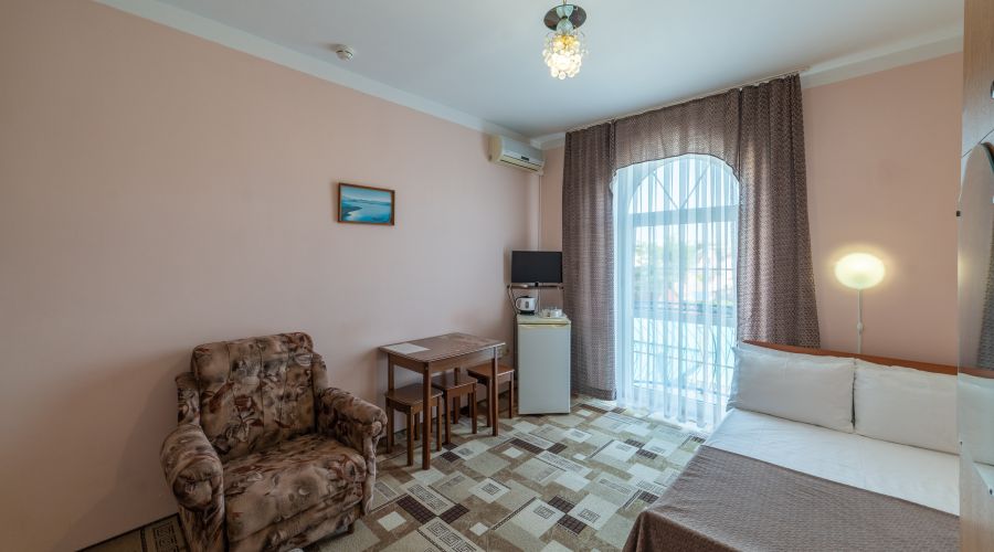 Стандартный 3-местный 1-комн с балк.