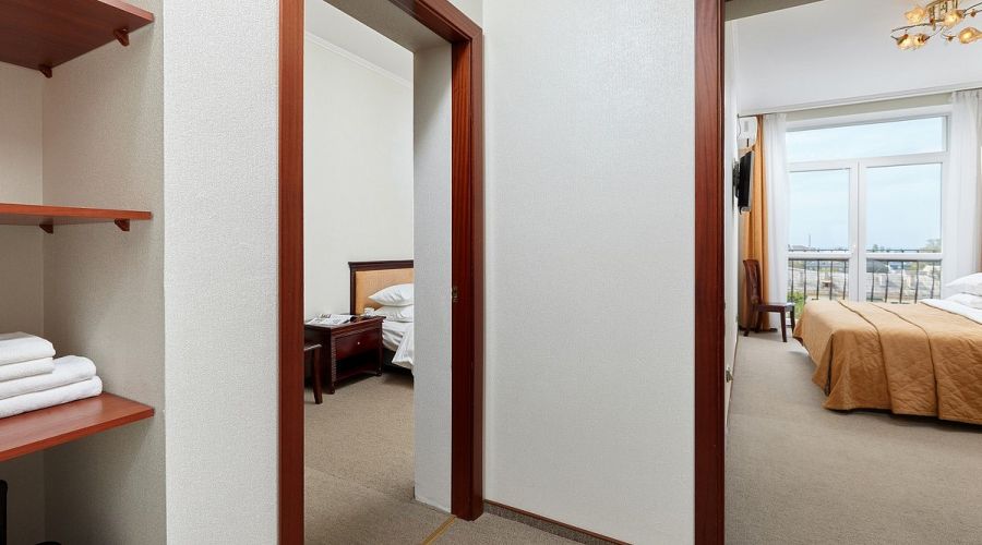 Стандарт семейный 4-местный 2-комнатный