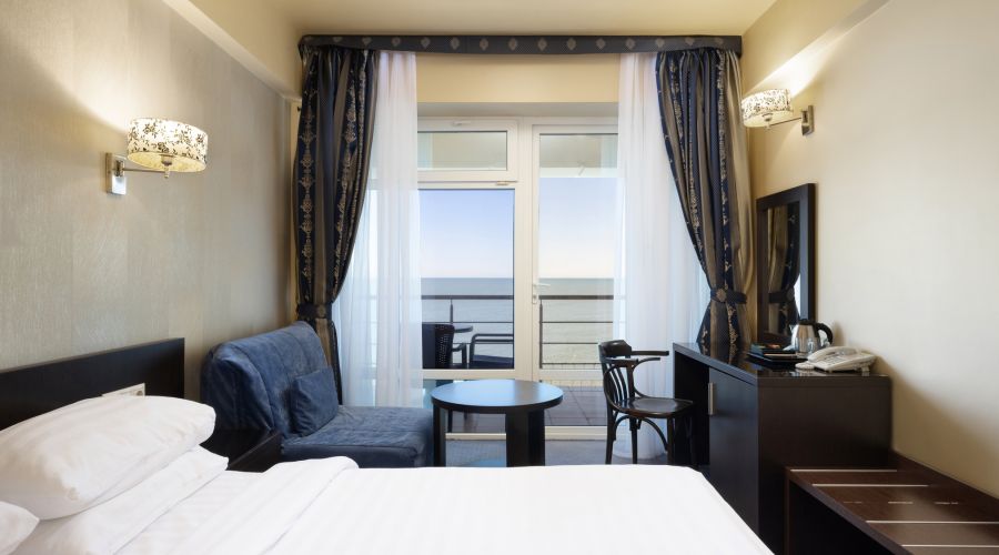 Делюкс 2-местный DBL/TWIN с балконом и видом на море