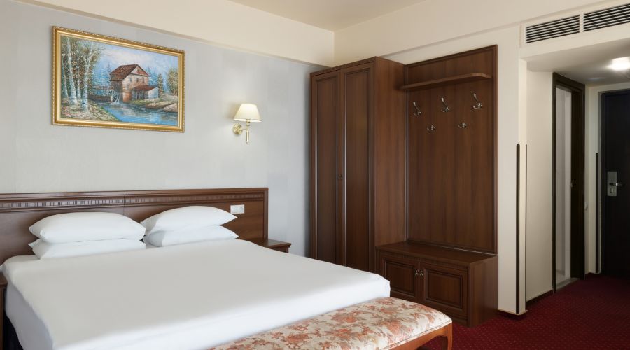 Люкс 2-местный с балконом и видом на море