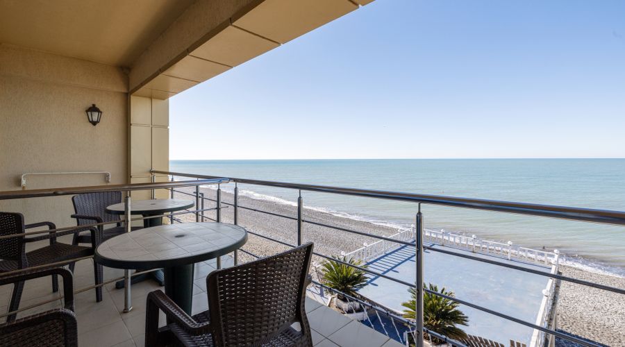 Делюкс 2-местный DBL/TWIN с балконом и видом на море