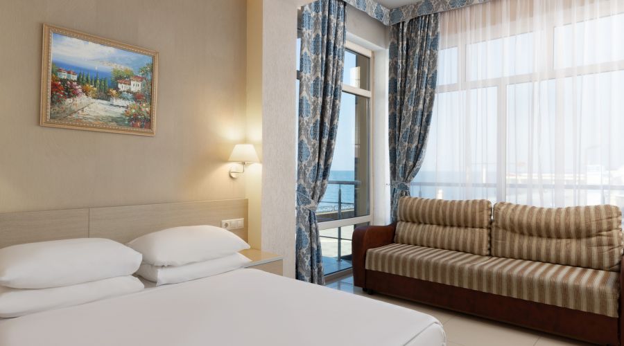 Улучшенный Делюкс с балконом и видом на море