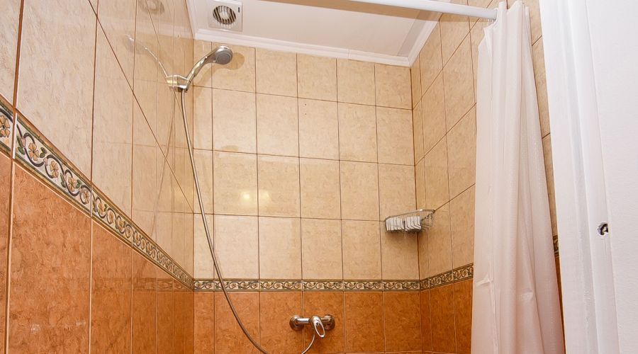 Люкс 4-местный с видом на город