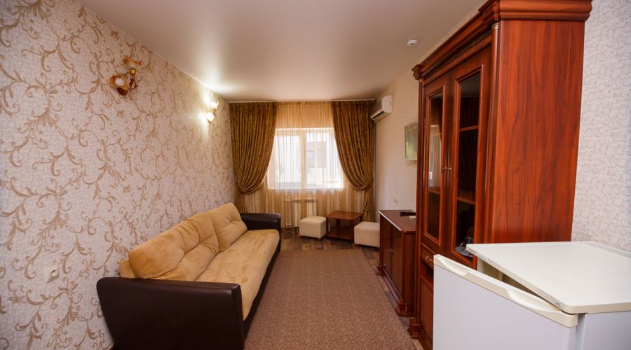 Люкс 4-местный с балконом